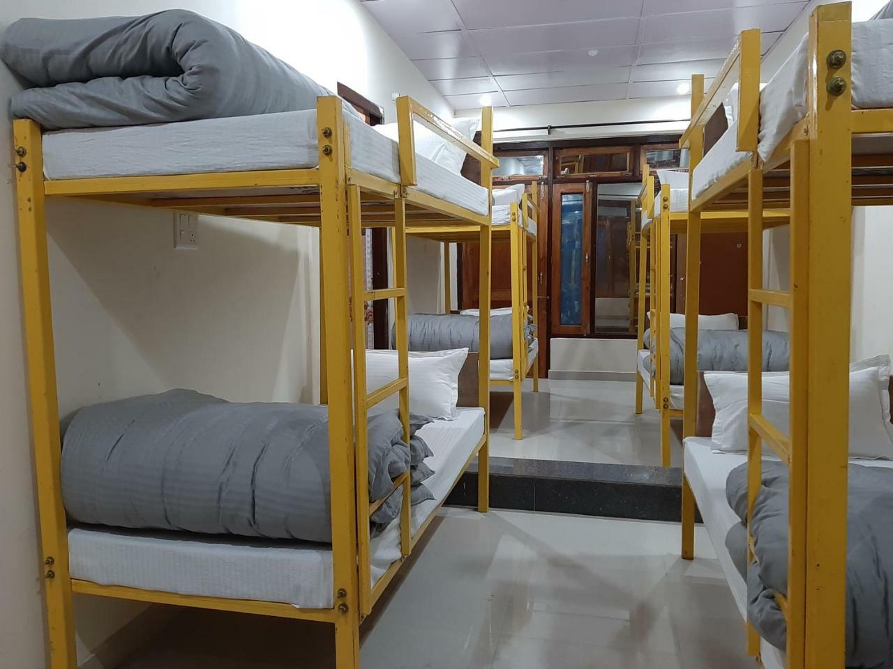 Bir Nest Ostello Esterno foto